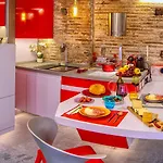 Exclusive Retreat Between History And Comfort Apartmán