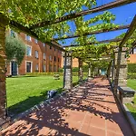 Exclusive Retreat Between History And Comfort *